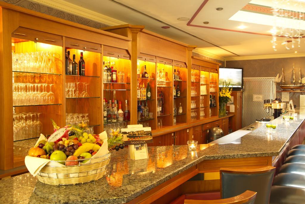 Seehotel Цойтен Экстерьер фото