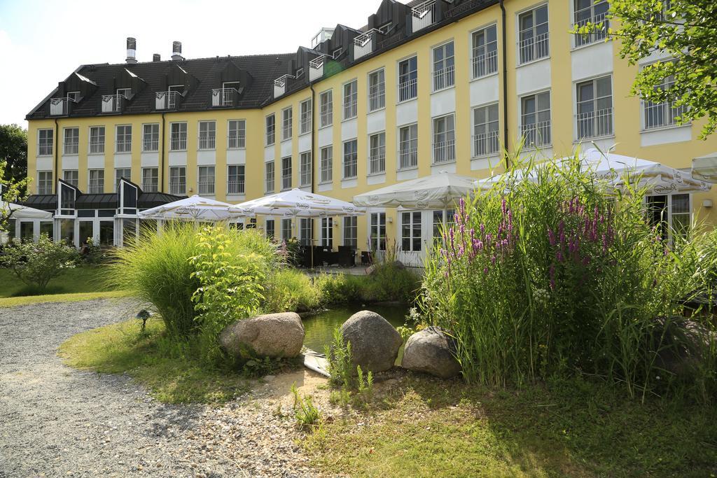 Seehotel Цойтен Экстерьер фото